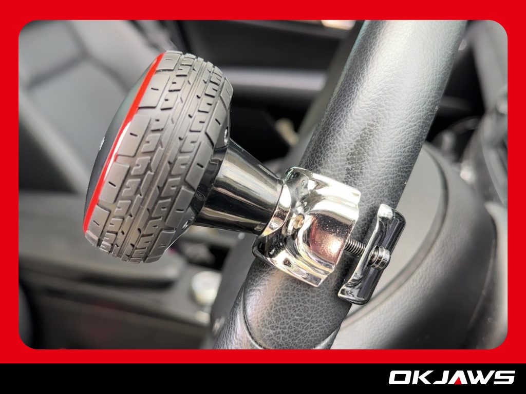 ChatGPT 說:
The OKJAWS screw-lock steering wheel spinner installed in the car demonstrates a stable and secure anti-loosening design, ensuring a safe driving experience.